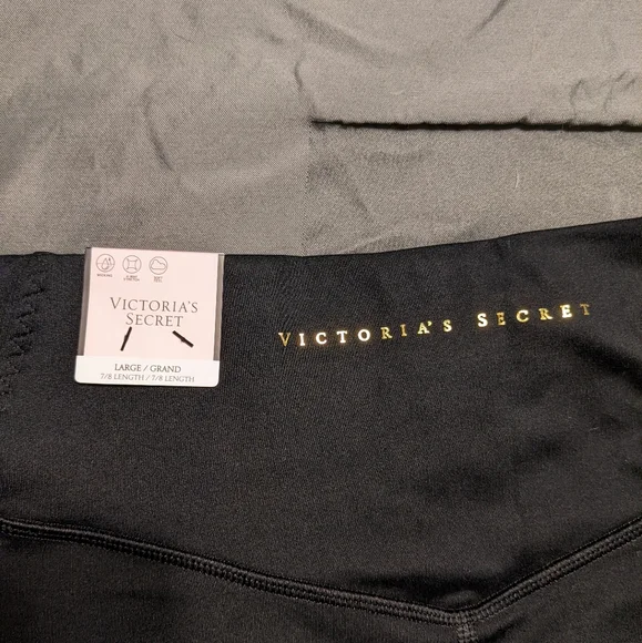 Victoria's Secret Incredible Essential Ultra High Rise Lace Up Leggings - Picture 7 of 7